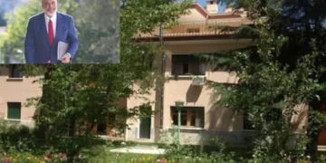 Rama mbledh sot drejtuesit kyç të PS-së në Pogradec, në tryezë 12 qarqet dhe krerët e komisioneve