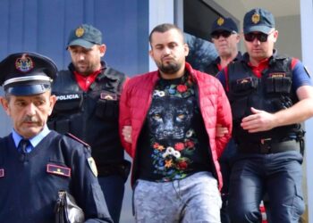 Operacion “blic” në burgun e Fushë-Krujës, Ramazan Rrajës i gjendet celular