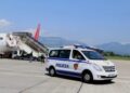 Në kërkim nga SPAK, ekstradohen nga Rumania e Britania dy të kërkuarit për vrasje