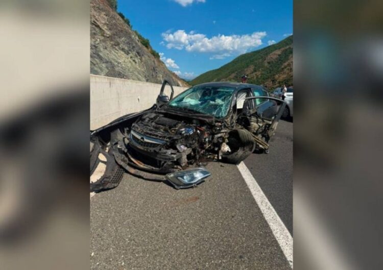 Aksident në Rrugën e Kombit, një i plagosur