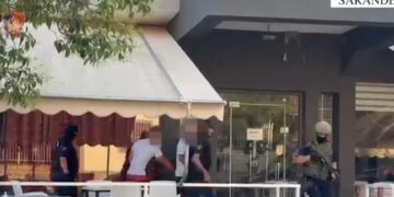 Sarandë/ Dhunuan shefin e krimeve Mateo Bakalli, arrestohen 6 persona, pezullohen edhe dy efektivë policie