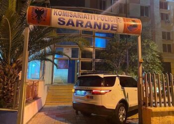 U konfliktua me disa persona/ Dhunohet shefi i krimeve të Sarandës, Mateo Bakalli ka dëmtime në fytyrë dhe trup