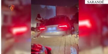 Parandalohet një vrasje në Sarandë, 5 të arrestuar, policia sekuestron armë dhe silenciator