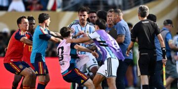 Grushtet dhe racizmi pas finales së Botërorit, FIFA dënon rëndë Argjentinën dhe lojtarët e saj