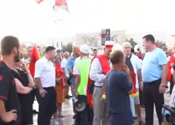 Nis protesta kundër Ramës, diaspora zbret sërish në sheshin “Skënderbej”