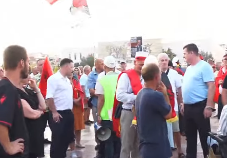 Nis protesta kundër Ramës, diaspora zbret sërish në sheshin “Skënderbej”
