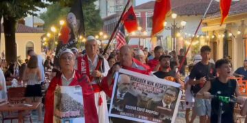 Protestë në Shkodër kundër hapjes së Konsullatës së Serbisë