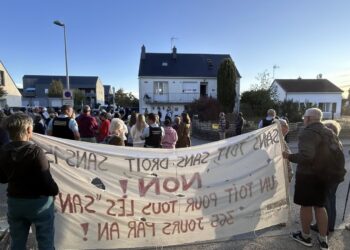 Familja shqiptare dëbohet pas tetë vitesh në Francë, banorët vendas u dalin në mbrojtje