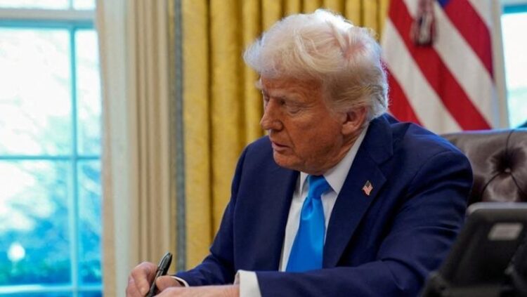 Trump: SHBA arrin marrëveshjen më të madhe të naftës në histori me Venezuelën, kontroll mbi 65 miliardë fuçi