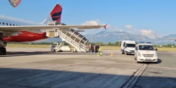 Kërkohej në Turqi për terrorizëm, arrestohet shtetasja turke në Rinas