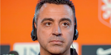 Xavi prezantohet si trajner i Holandës: Duam ta rikthejmë Kombëtaren në nivelet më të larta
