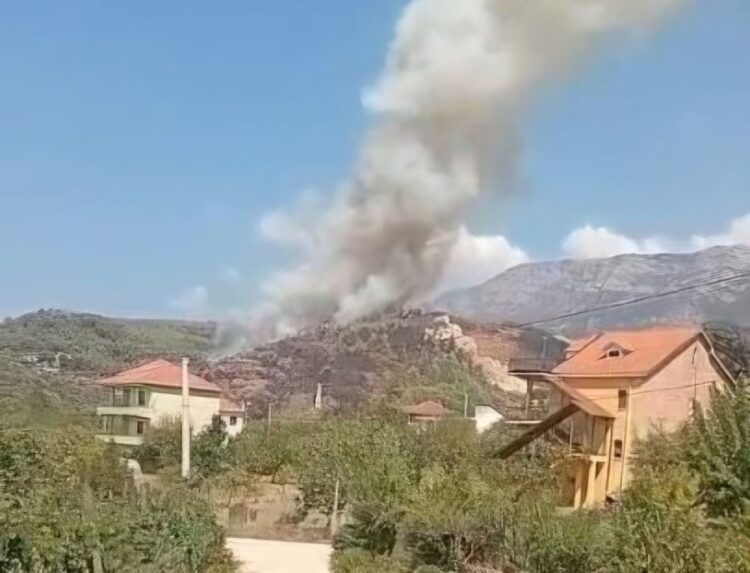 E paprecedentë në Krujë, një person qëllon me armë për të larguar zjarrfikësit!