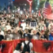 Dita e 101-të/ Pas tensioneve te Kuvendi, protestuesit marshojnë drejt Kryeministrisë