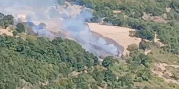 Tri vatra zjarri përfshijnë Kukësin, flakët aktivizohen në Tërthore dhe Zapod