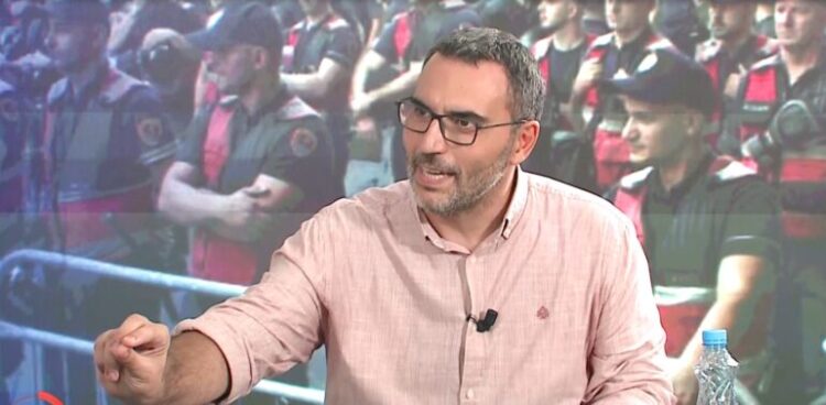 Krijimi e një partie të re nga protesta apo aleancë me opozitën? Arlind Qori i prerë: S’duam ujdi kryetarësh