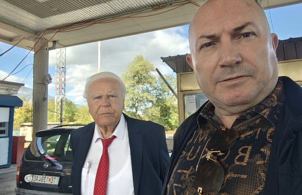 Azgan Haklaj dhe Ferdinant Samarxhiu ndalohen të hyjnë në Maqedoninë e Veriut