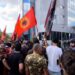 Protestuesit gjuajnë me gurë selinë e Qeverisë pas vendimit për ish-krerët e UÇK-së