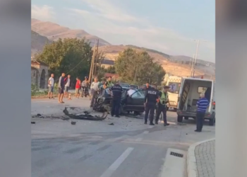 Dy të plagosur në  rrugën Kuçovë-Berat, transportohen në spital