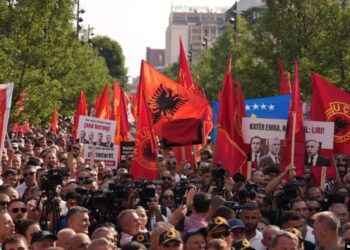 “Marshi për Liri” në Prishtinë/ Tubim në mbështetje të ish-krerëve të UÇK-së, katër ditë para verdiktit në Hagë