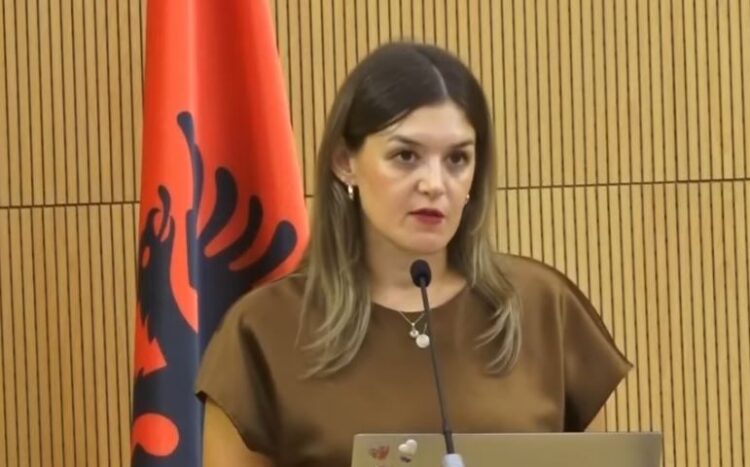 Gjyqtarët ultimatum qeverisë: Zhbllokoni pagat, ndryshe kufizojmë veprimtarinë e gjykatave