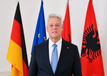 “Të respektohet pavarësia e gjyqësorit”/ Ambasadori gjerman: Reforma në drejtësi, faktor kyç në avancimin e Shqipërisë për në BE