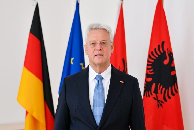 “Të respektohet pavarësia e gjyqësorit”/ Ambasadori gjerman: Reforma në drejtësi, faktor kyç në avancimin e Shqipërisë për në BE