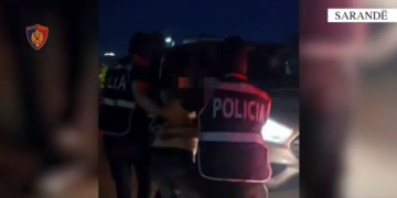 Operacioni “Vjeshta” në Sarandë/ 20 të arrestuar, sekuestrohen kokainë, kanabis dhe 2 pistoleta