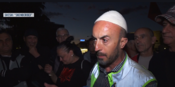 Arben “Amerika e braktisi!”, Kola për vizitën e kryeministrit në SHBA: Bota i ka ‘hequr fishën’
