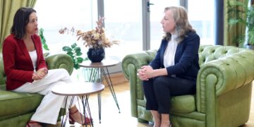 Ambasadorja e BE takohet me kryetaren e KLP: Një sistem i fortë drejtësie është thelbësor për të ardhmen e Shqipërisë