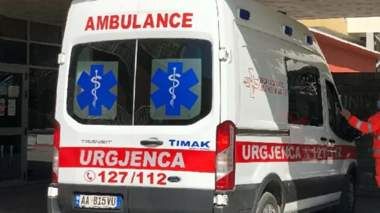 Aksident në Shkodër/ Humb jetën 17-vjeçari, plagoset një tjetër