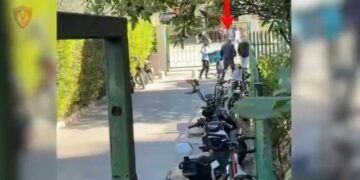 U zbuluan me dron/ Identifikohen 52 shpërndarësit e drogës në shkollat e Tiranës i, mes tyre furnitori dhe ish-polici (Emrat)
