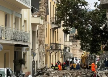 Shembja e godinës në Athinë! Zbardhen identitetet e shqiptarëve që humbën jetën, viktimat motër e vëlla