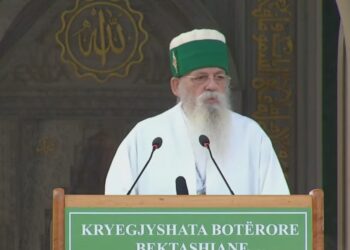 Përkujtohet 35-vjetori i rihapjes së Kryegjyshatës Bektashiane, Baba Mondi: Dëshmi e ringritjes dhe besimit