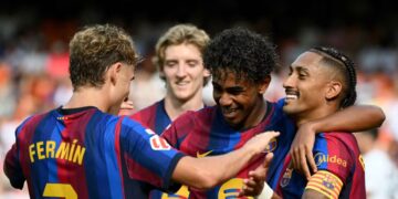 La Liga/ Barcelona shkatërron Valencian në ‘Mestalla’, spektakël me ‘manita’