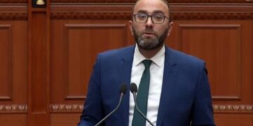 Rama shkarkoi kreun e SHISH, Gazment Bardhi: Zgjidhja është dorëheqja dhe ndjekja penale e kryeministrit