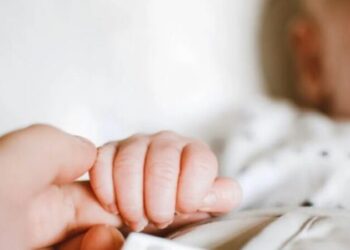 E dyta më e shtrenjtë në Europë! Kostoja e një foshnje në Shqipëri, sa 66% e pagës mesatare vjetore