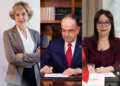 Ndryshimet në qeveri/ Presidenti Begaj dekreton shkarkimin e Evis Salës dhe emërimin e Klodiana Spahiut si ministre të Shëndetësisë