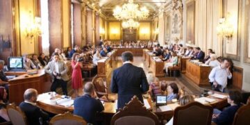 I mori jetën 13-vjeçares shqiptare duke e hedhur nga ballkoni, gjykata e Bolonjës i ul dënimin vrasësit të Aurora Tilës