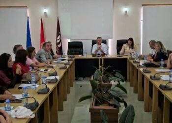 Këshilli Bashkiak i Cërrikut kundërshton bashkimin me Elbasanin dhe Belshin