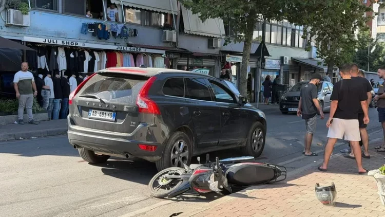Aksident me vdekje në “Don Bosko”, makina përplas 64-vjeçarin me motor