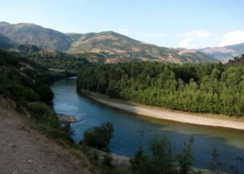 E rëndë në Dibër, 22-vjeçarja mbytet në lumin Drini i Zi