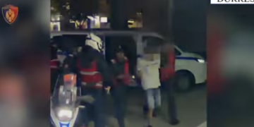 Operacioni “Pikat” në Durrës, arrestohet 21-vjeçari me qindra doza heroine e kokaine