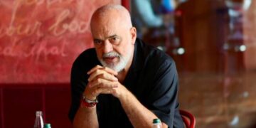 Rama mbledh përsëri drejtuesit politik në “Vilën e Kuqe”, zbulohen temat e diskutimit
