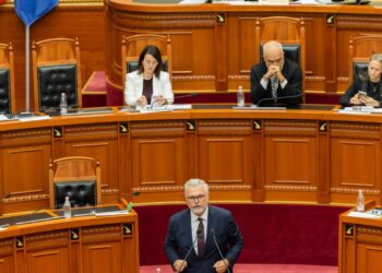 “Një prokuror rrethi dërgoi OPGJ-në në degën e Thesarit”/ Ministri: U tha punonjësve ekzekutoni pagesat, ose do ju arrestojmë