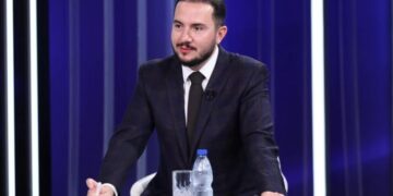Ervin Salianji: Rama takoi Berishën në Rinas! A bënë marrëveshje për të mbajtur Shqipërinë peng?