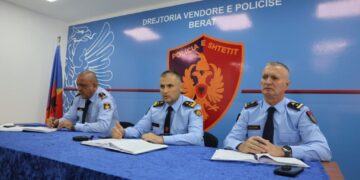 Hita mbledh drejtuesit e Policisë në 3 qarqe/ Fokusi te parandalimi i ngjarjeve kriminale dhe siguria në shkolla