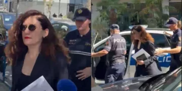 Nxori sekretet shtetërore, Vlora Hyseni mbërrin në GJKKO e shoqëruar me policë