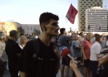 I riu bën thirrje për mosbindje civile: Të bllokojmë rrugët! T’i tregojmë pushtetit se Shqipëria s’mund të trajtohet si pronë private