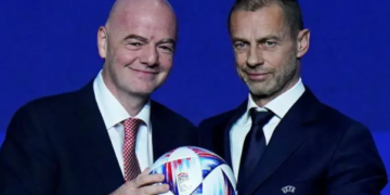 Plas sërish për shkak të Infantinos, FIFA akuzon UEFA-n