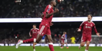Liverpool mposht pastër Ipswich në transfertë, Mehmeti nuk figuron as në stol